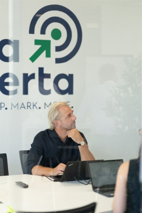 Contact person image